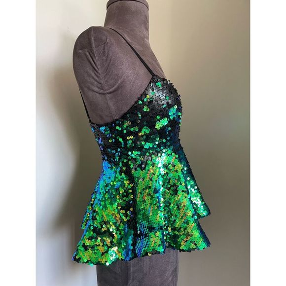 Green Sequin Spaghetti Strap Cami - Picture 5 of 8